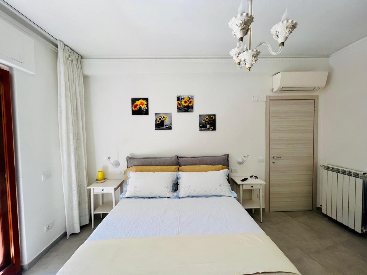 Treehouse Sorrento Apartment ภายนอก รูปภาพ